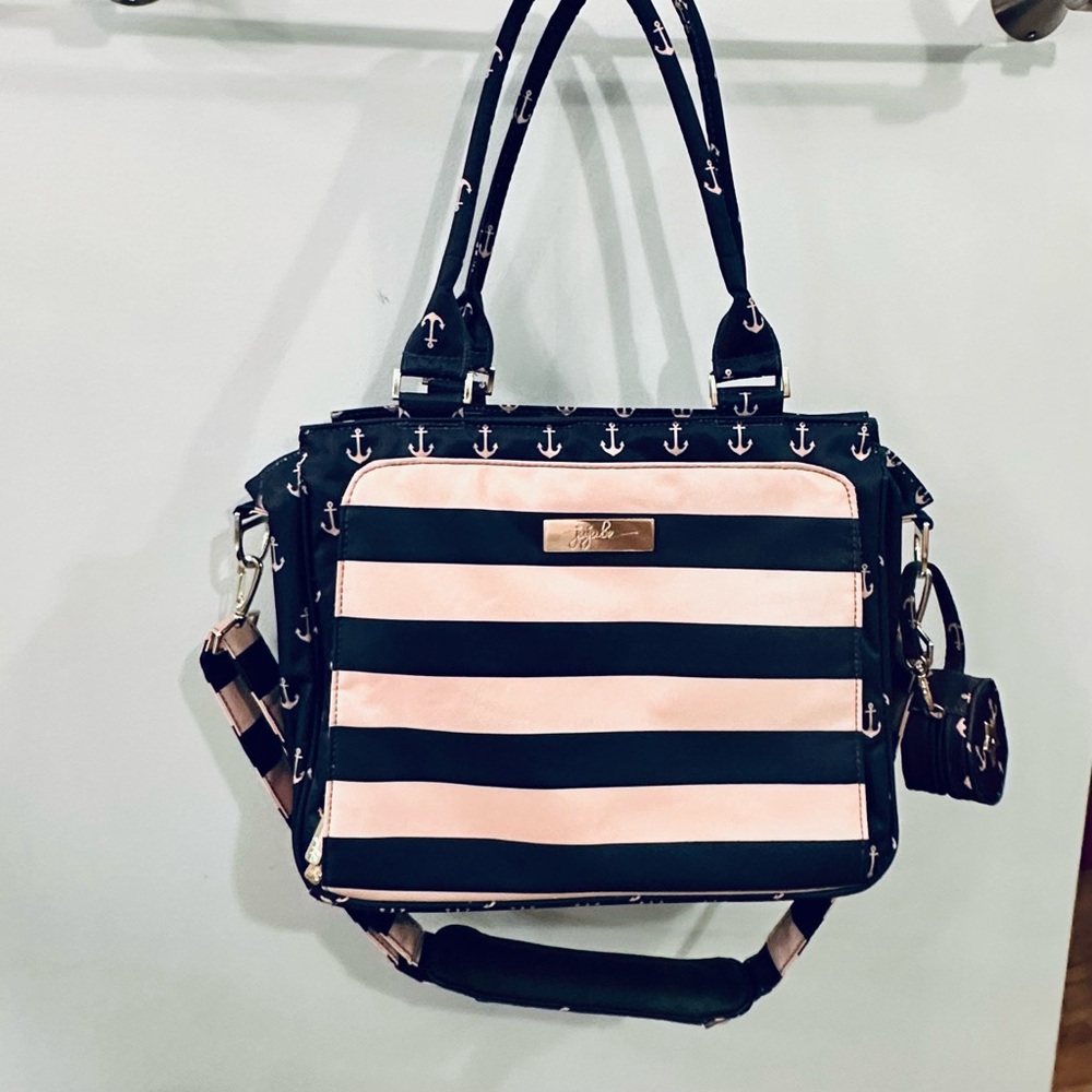 Jujube Be Classy Structured Multi-Functional Diap… - image 1